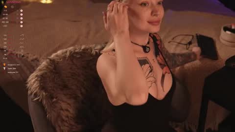 kinkylina_ online show from February 2025 04:32:01 PM