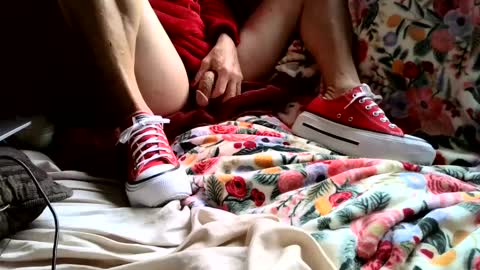 Snapshot of kinkysneakergirl chatting on October 2025 02:45:02 PM KinkySneakerGirl online show from October 2025 02:45:02 PM