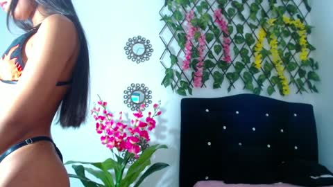 Snapshot of kinkysweet__ chatting on January 2025 12:48:02 AM Isabella online show from January 2025 12:48:02 AM