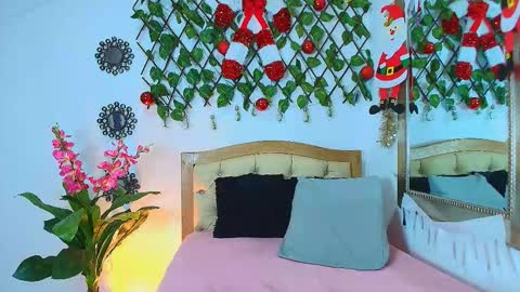 Snapshot of kinkysweet__ chatting on November 2025 09:37:01 PM Isabella online show from November 2025 09:37:01 PM