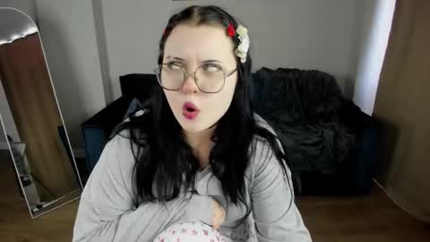 kira online show from March 2026 09:37:02 AM