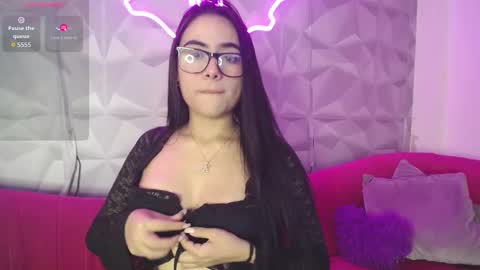 kira_moon_01 online show from October 2025 07:57:02 PM