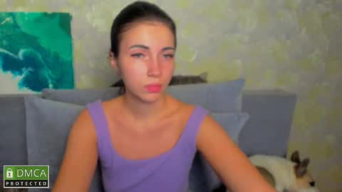 Kira online show from November 2025 08:42:02 PM