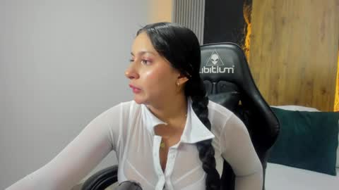 K I R A online show from April 2026 11:21:01 AM