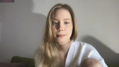 Kira online show from April 2026 04:59:02 AM