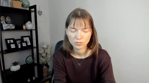 KIRA online show from May 2026 05:48:02 AM
