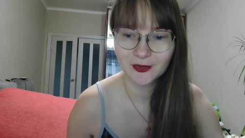 KiraGoldens online show from December 2025 06:30:02 AM