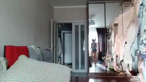 KiraGoldens online show from March 2026 11:10:01 AM