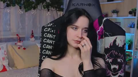 Kira    online show from February 2025 07:14:01 PM