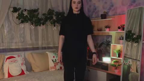 Kira    online show from March 2025 04:13:02 PM