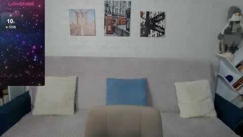 Snapshot of kiramartins_cat chatting on December 2024 04:19:01 AM kiramartins cat online show from December 2024 04:19:01 AM