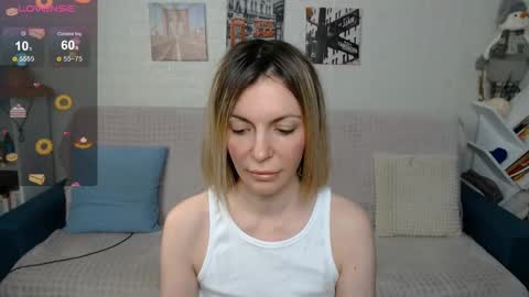 Snapshot of kiramartins_cat chatting on January 2025 04:08:01 AM kiramartins cat online show from January 2025 04:08:01 AM