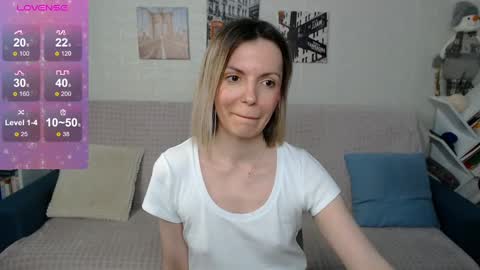 Snapshot of kiramartins_cat chatting on January 2025 06:25:01 PM kiramartins cat online show from January 2025 06:25:01 PM