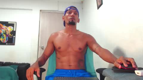 kiran_01 online show from February 2025 10:55:01 PM