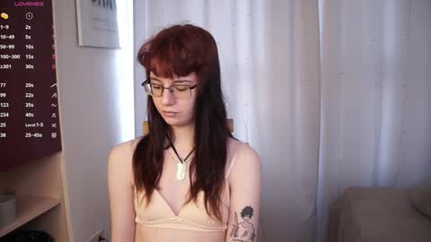 Kira online show from September 2025 04:14:01 AM