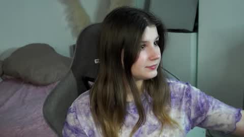 Kira online show from November 2025 06:49:02 AM