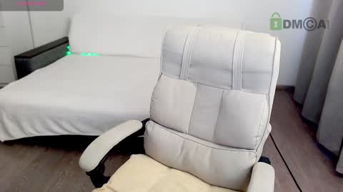 Snapshot of kiri_is_all chatting on December 2024 11:14:01 AM Kiri online show from December 2024 11:14:01 AM