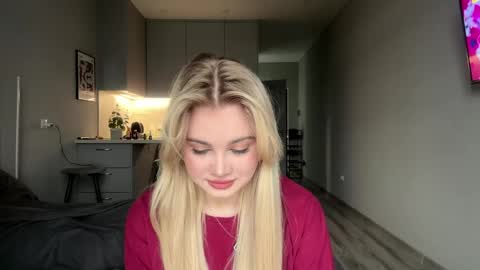 Kira online show from April 2026 09:13:01 AM