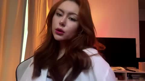 Mia online show from June 2026 02:27:01 PM