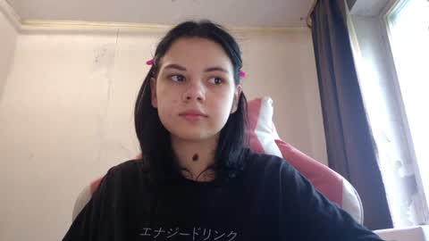 Mia online show from June 2026 10:13:02 AM