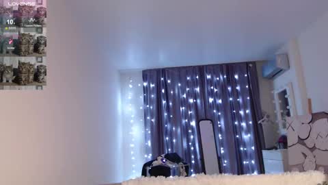 Kisi online show from December 2024 02:35:01 AM