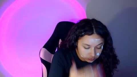 kiss_ameliaa online show from November 2025 12:27:02 PM