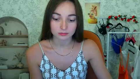 Valeria online show from October 2025 02:28:02 PM