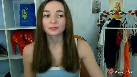 Snapshot of kiss_shy chatting on January 2026 06:43:02 PM Valeria online show from January 2026 06:43:02 PM