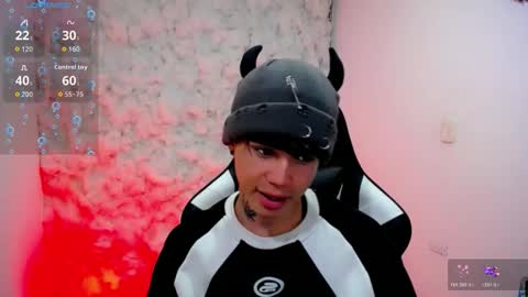 Snapshot of kiss_whitee chatting on October 2025 02:41:02 AM kiss_whitee online show from October 2025 02:41:02 AM