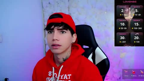 Snapshot of kiss_whitee chatting on December 2025 11:36:02 AM kiss_whitee online show from December 2025 11:36:02 AM