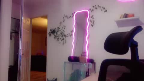 Snapshot of kissahsins chatting on October 2025 06:46:02 AM Kissah Kreampuff online show from October 2025 06:46:02 AM