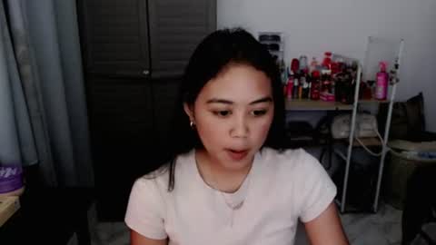 kisses_avery online show from June 2026 07:29:02 AM