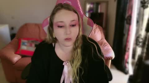 kissica online show from February 2025 11:44:02 AM