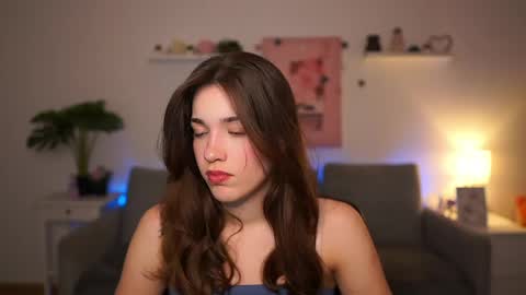 Sisi online show from April 2026 12:53:02 PM