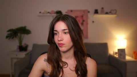 Sisi online show from April 2026 05:30:01 PM