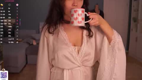 Lola online show from September 2025 07:21:02 AM