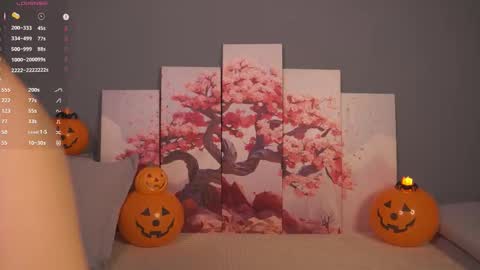 Lola online show from October 2025 07:10:02 AM