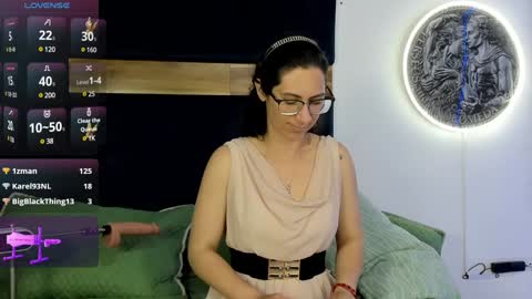 Kissing Company online show from February 2025 07:18:02 AM