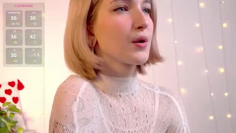 Snapshot of kisskiss_muah chatting on February 2025 02:24:02 PM Kate  online show from February 2025 02:24:02 PM