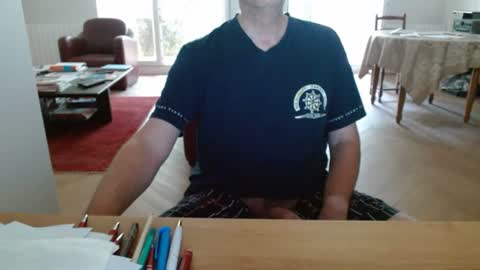 kisslog1 online show from August 2026 06:12:01 AM