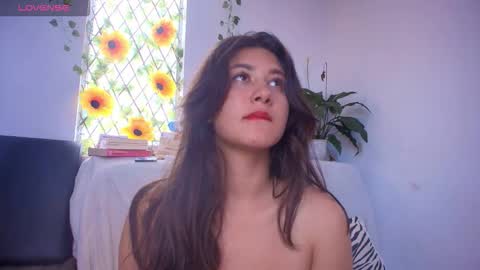 Snapshot of kisstarxxx chatting on January 2026 08:33:01 PM Helena and Brad online show from January 2026 08:33:01 PM