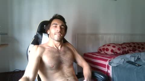 Snapshot of kitosssss chatting on December 2025 01:52:02 PM Steve Cocks online show from December 2025 01:52:02 PM