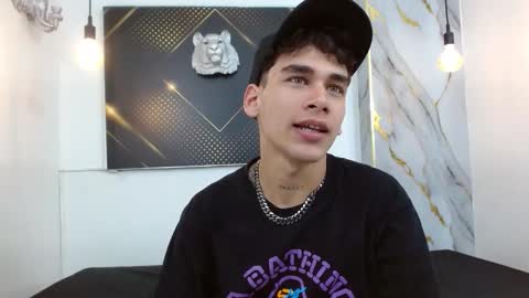 kitsune_44 online show from March 2026 06:36:01 PM