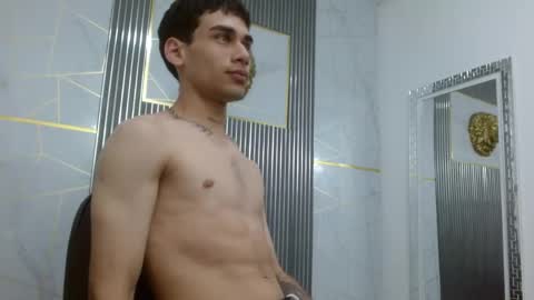 kitsune_44 online show from May 2026 07:33:01 PM