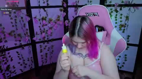 Snapshot of kitsune_little chatting on June 2026 07:25:01 PM kitsune_little online show from June 2026 07:25:01 PM
