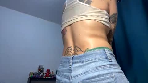 Snapshot of kitsunearineko chatting on December 2024 03:12:01 AM Ari Keimiwrights online show from December 2024 03:12:01 AM