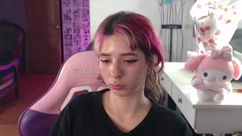 Snapshot of kitsunearineko chatting on February 2025 02:28:02 AM Ari Keimiwrights online show from February 2025 02:28:02 AM