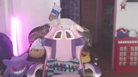 Snapshot of kitsunearineko chatting on November 2025 09:26:02 PM Ari Keimiwrights online show from November 2025 09:26:02 PM