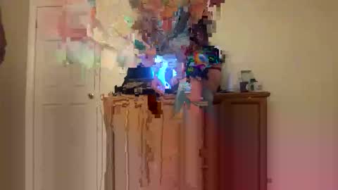 Snapshot of kitten_gone_wild chatting on November 2025 12:04:01 PM exploding kitten online show from November 2025 12:04:01 PM