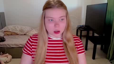 Jennyblonde and Emmabrunette online show from June 2026 05:16:02 PM